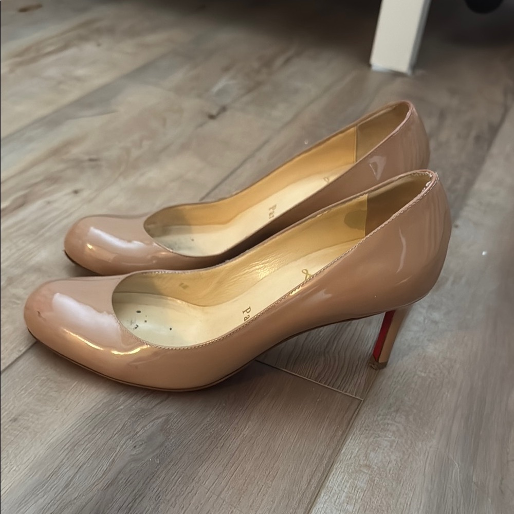 Christian Louboutin Nude Patent Leather Heels 35.5